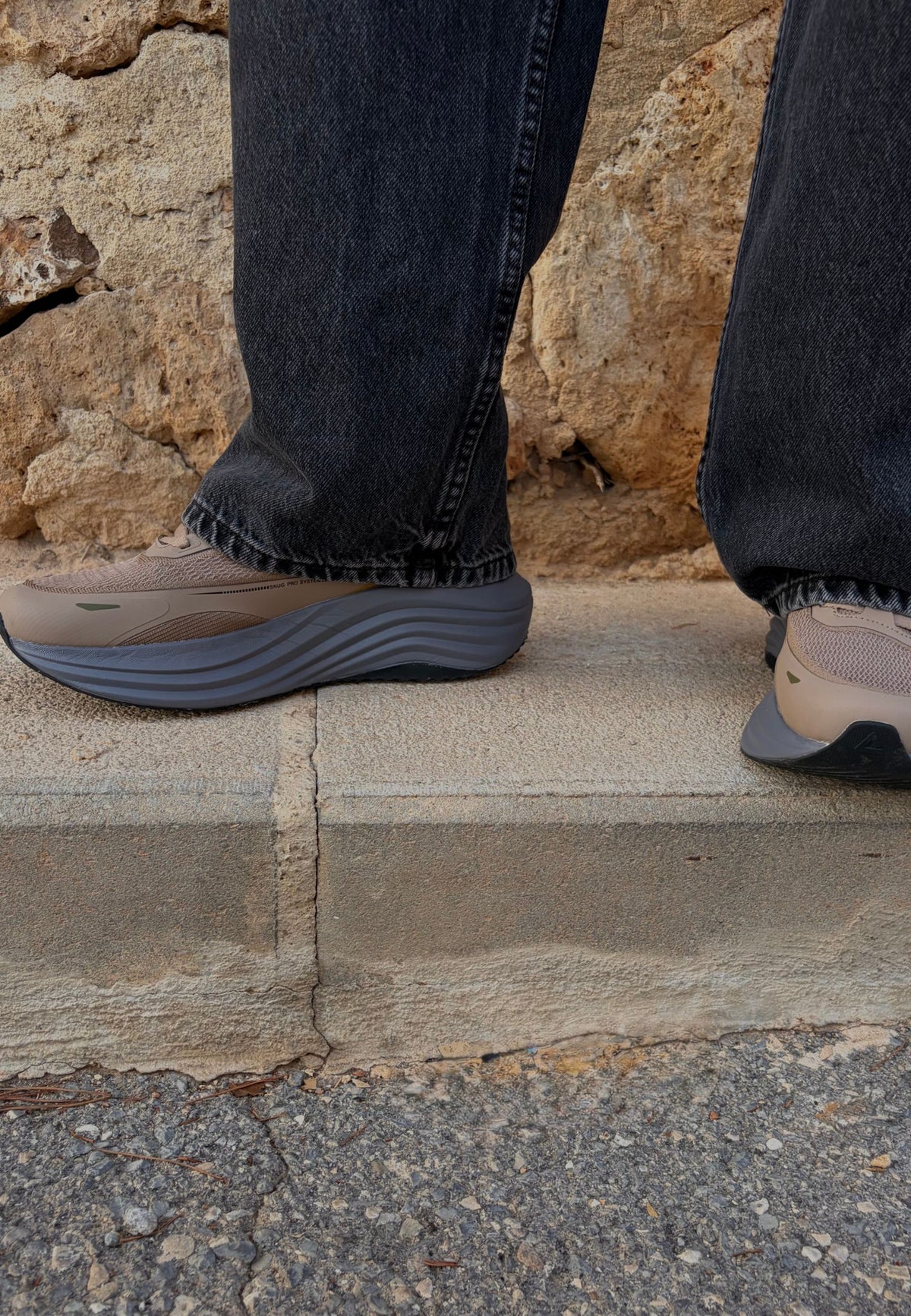 AANKL MOVE – Braun/Grau